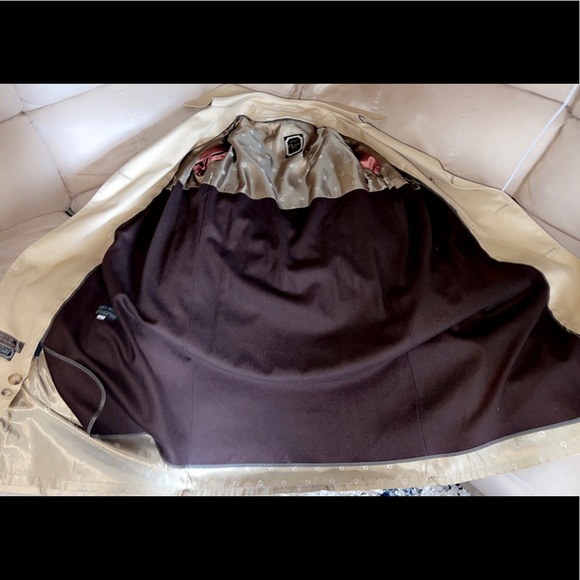 CHRISTIAN DIOR Men’s Khaki Trench Coat - Picture 8 of 10